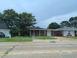 Pre-foreclosure in  CLEARY AVE Metairie, LA 70001