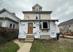 Pre-foreclosure in  CENTER ST Waukegan, IL 60085