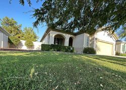 Pre-foreclosure in  APPLE CANYON RD Bakersfield, CA 93306