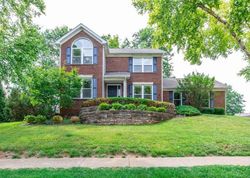 Pre-foreclosure in  HURSTBOURNE WOODS DR Louisville, KY 40299