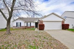 Pre-foreclosure in  THOUSAND OAKS LN Indianapolis, IN 46214