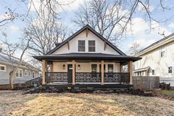 Pre-foreclosure in  N PARK AVE Indianapolis, IN 46205