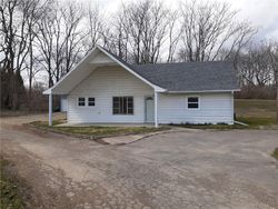 Pre-foreclosure in  S RIVER RD Daleville, IN 47334