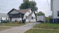 Pre-foreclosure in  PITT ST Anderson, IN 46016