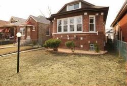 Pre-foreclosure in  S WOLCOTT AVE Chicago, IL 60620