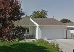 Pre-foreclosure in  MEADOWBROOK DR Nampa, ID 83686