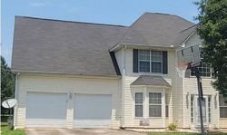 Pre-foreclosure in  LAKE FRONT CT Stockbridge, GA 30281