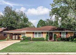 Pre-foreclosure in  MORNINGSIDE DR Friendswood, TX 77546