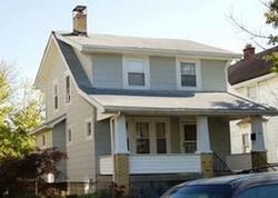 Pre-foreclosure in  N ROYS AVE Columbus, OH 43204