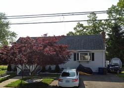 Pre-foreclosure in  GLENBROOK RD Bridgeport, CT 06610