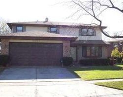 Pre-foreclosure in  DEARBORN CIR Carol Stream, IL 60188