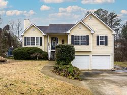 Pre-foreclosure in  WHISPERING WOODS DR Canton, GA 30114