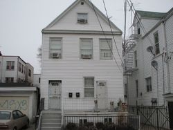 Pre-foreclosure in  GUION PL Bronx, NY 10460