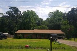 Pre-foreclosure in  MARTIN DR Hope, AR 71801