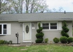 Pre-foreclosure in  BUTTONWOOD DR Parlin, NJ 08859