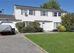 Pre-foreclosure in  RUSTIC AVE Medford, NY 11763