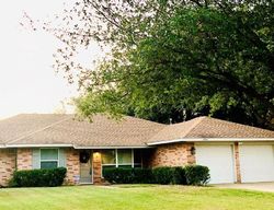 Pre-foreclosure in  STRATFORD CT Arlington, TX 76015