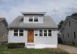 Pre-foreclosure in  N 2ND ST Wood River, IL 62095