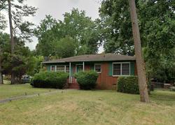 Pre-foreclosure in  ROLLINGWOOD DR Charlotte, NC 28217