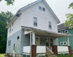 Pre-foreclosure in  PEERLESS AVE Akron, OH 44320