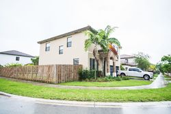 Pre-foreclosure in  SW 105TH CT Miami, FL 33190