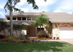 Pre-foreclosure in  W COCO PLUM CIR Fort Lauderdale, FL 33324