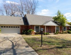 Pre-foreclosure in  S KNOXVILLE AVE Tulsa, OK 74136