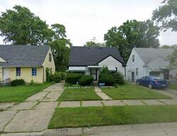 Pre-foreclosure in  ROSEMONT AVE Detroit, MI 48228