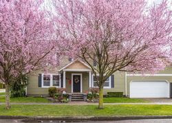 Pre-foreclosure in  N KING ST Centralia, WA 98531