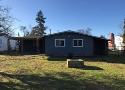 Pre-foreclosure in  FILBERT LN SW Lakewood, WA 98499