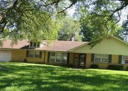 Pre-foreclosure in  NEWFIELD LN Beaumont, TX 77707