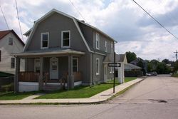 Pre-foreclosure in  DOWNER AVE Uniontown, PA 15401