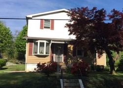 Pre-foreclosure Listing in ALLENTOWN RD GREEN LANE, PA 18054