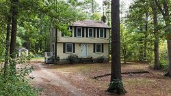 Pre-foreclosure in  CRAIG ST Carver, MA 02330
