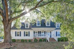 Pre-foreclosure in  HUNTERS WOODS DR Simpsonville, SC 29680