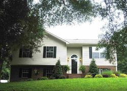 Pre-foreclosure in  GREEN FOREST DR Anderson, SC 29625