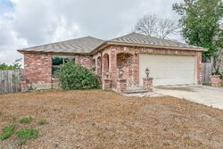 Pre-foreclosure in  LAKEBEND WEST DR San Antonio, TX 78244
