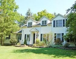 Pre-foreclosure in  FALLS RD Chagrin Falls, OH 44022