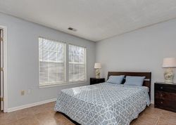 Pre-foreclosure in  TREMAINE CT APT H Charlotte, NC 28227