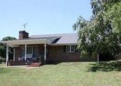 Pre-foreclosure in  THORNHILL DR High Point, NC 27262