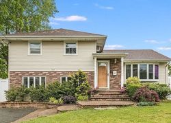 Pre-foreclosure in  BEDELL ST Bellmore, NY 11710