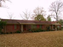 Pre-foreclosure Listing in YOUNG AVE CALHOUN CITY, MS 38916