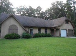 Pre-foreclosure in  OAK PARK DR Forest, MS 39074