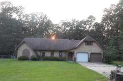 Pre-foreclosure in  OAK PARK DR Forest, MS 39074