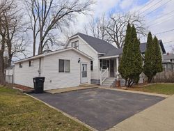 Pre-foreclosure in  UNION ST Hillsdale, MI 49242