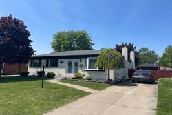 Pre-foreclosure in  PALOMINO DR Warren, MI 48093