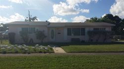 Pre-foreclosure in  NW 9TH CT Miami, FL 33169