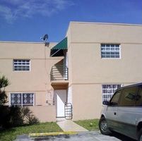 Pre-foreclosure in  SW 121ST CT  Miami, FL 33175
