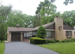 Pre-foreclosure in  OXFORD LN Crystal Lake, IL 60014