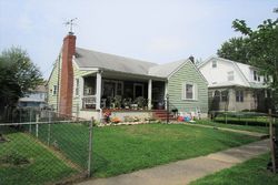 Pre-foreclosure in  KINSHIP RD Dundalk, MD 21222